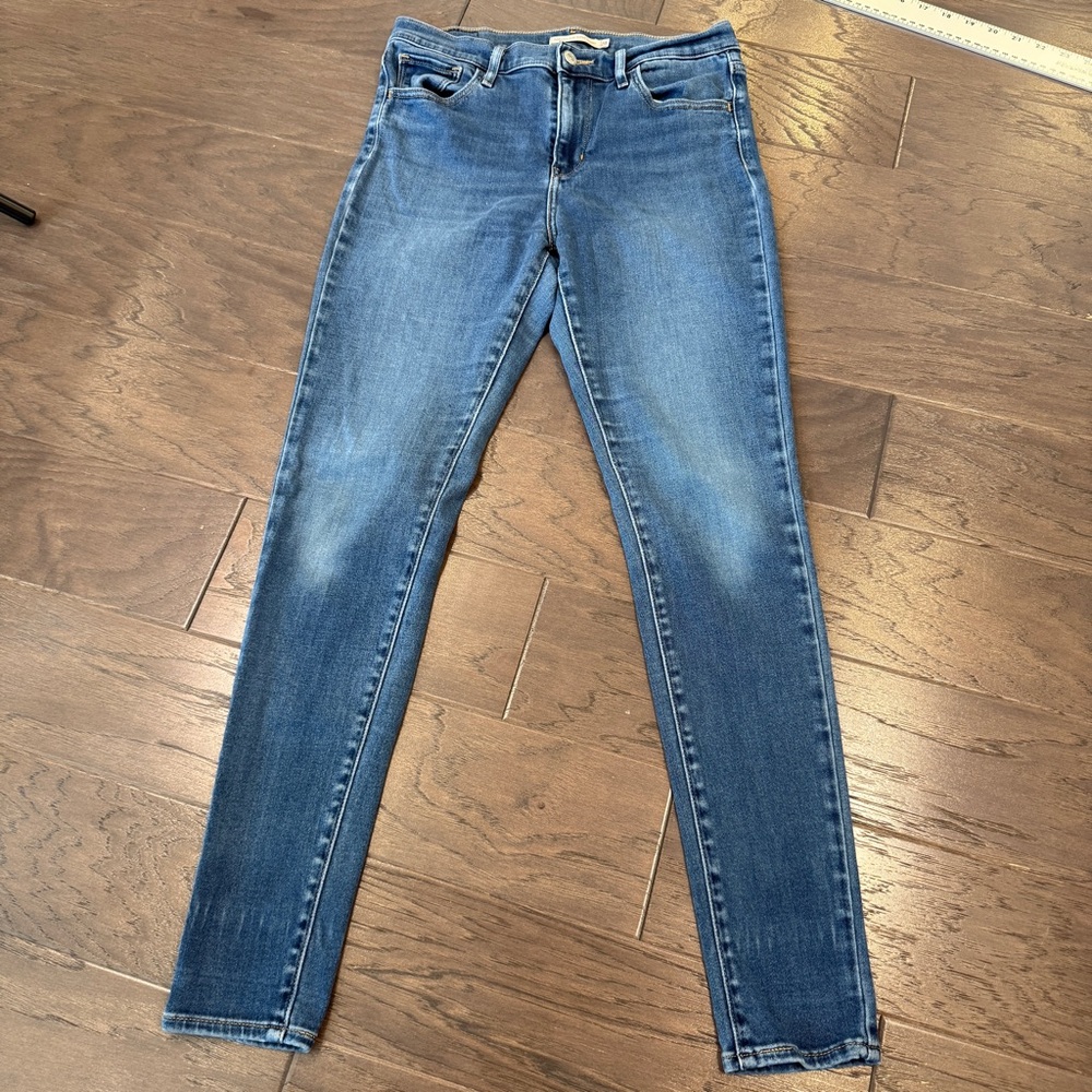 Levi’s 720 High Rise Super Skinny Jeans Women’s W28 L30 Medium Wash